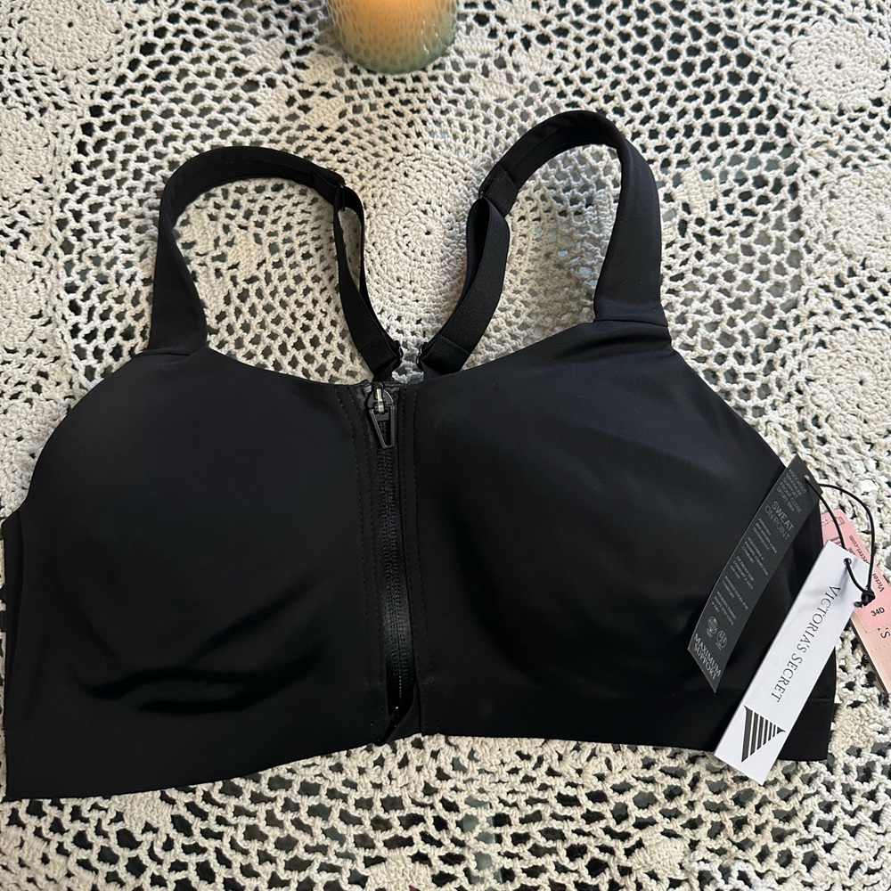 Victoria Secret Maximum Support Sports Bra